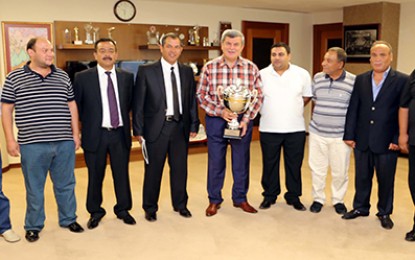 Selanikspor kupayı Başkan’a getirdi