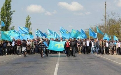 Kırım’da baskı amacıyla göstericiler gözaltına alınıyor
