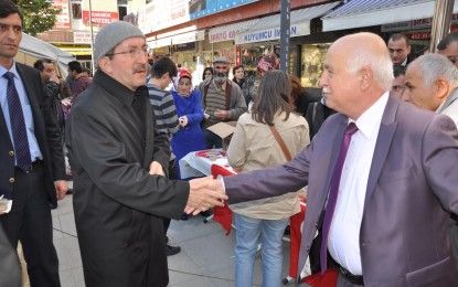 Başkan Vergili MHP ve AKP’nin Aşure Dağıtımını  Ziyaret Etti