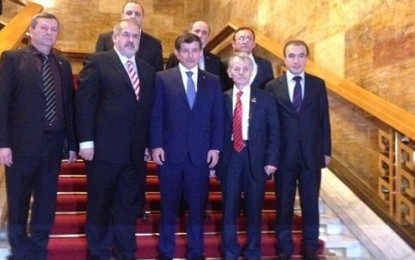 Kırım Tatar liderleri, Davutoğlu ile görüştü