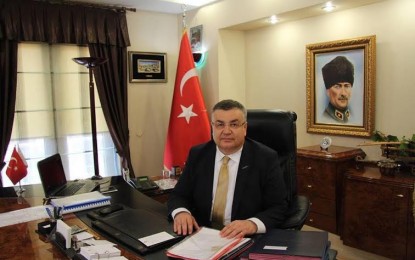 Kırklareli Belediye Başkanı Mehmet S. Kesimoğlu, 5 Aralık Dünya Kadın Hakları Günü nedeniyle bir mesaj yayınladı