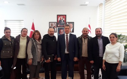 Kıbrıs Türk Çiçekçiler Birliği Gazimağusa  Belediye Başkanı İsmail Arter’i Ziyaret Etti