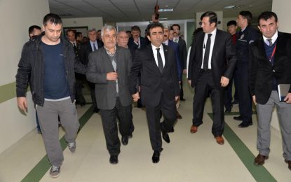 Vali Güzeloğlu, Polis Memuru Ceylan’ı Hastanede Ziyaret Etti