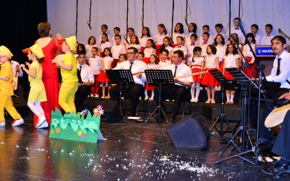 Türk Halk Müziği Öğrencilerinden Coşkulu Konser