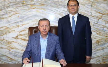 Cumhurbaşkanı Erdoğan, Van’da Valilik ile Garnizon Komutanlığını Ziyaret Etti