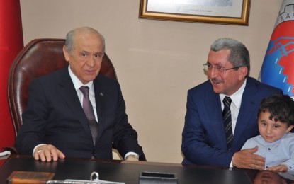 MHP Genel Başkanı Devlet Bahçeli Karabük Belediyesi´ni Ziyaret Etti