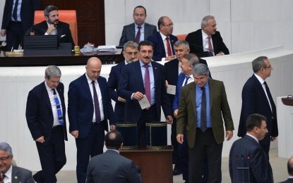 Bakan Tüfenkci: Kabin baskılarına rağmen demokratik olgunluk kazandı