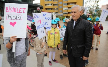 Bisikleti sev doğayı koru; Nilüfer’de öğrenciler okullarına bu sloganla gidiyor