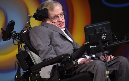 İnsanlık Stephen Hawking’i Kaybetti
