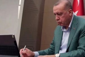 AKP’de yerel seçim hazırlığı! 30 büyükşehirde nabız yokladı: İşte oylardaki düşüşün 3 nedeni