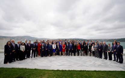 İBB Başkanı Ekrem İmamoğlu, İstanbul’da görev yapan yabancı ülke misyon şefleriyle, ‘Başkonsoloslar Buluşması’nda bir araya geldi